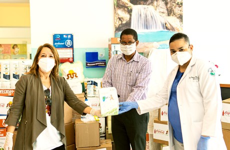 Santiago, Puerto Plata, Imbert, Luperón y Villa Isabela reciben alimentos e insumos médicos de la Red de Apoyo Contra Coronavirus