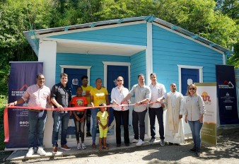 MIVED y Sur Futuro cumplen sueño de la casa propia a 20 familias