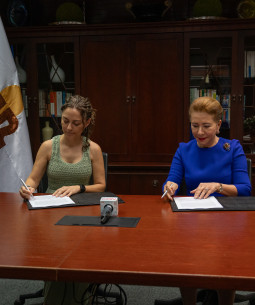 Sur Futuro y Genera ITM firman alianza para el desarrollo sostenible de la provincia Pedernales